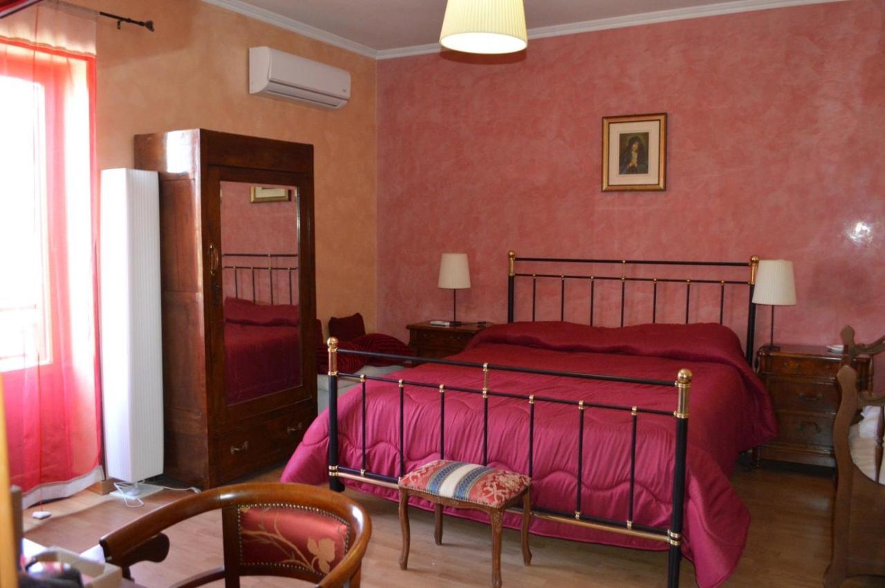 B&B Santa Vittoria Monteleone Sabino Eksteriør billede